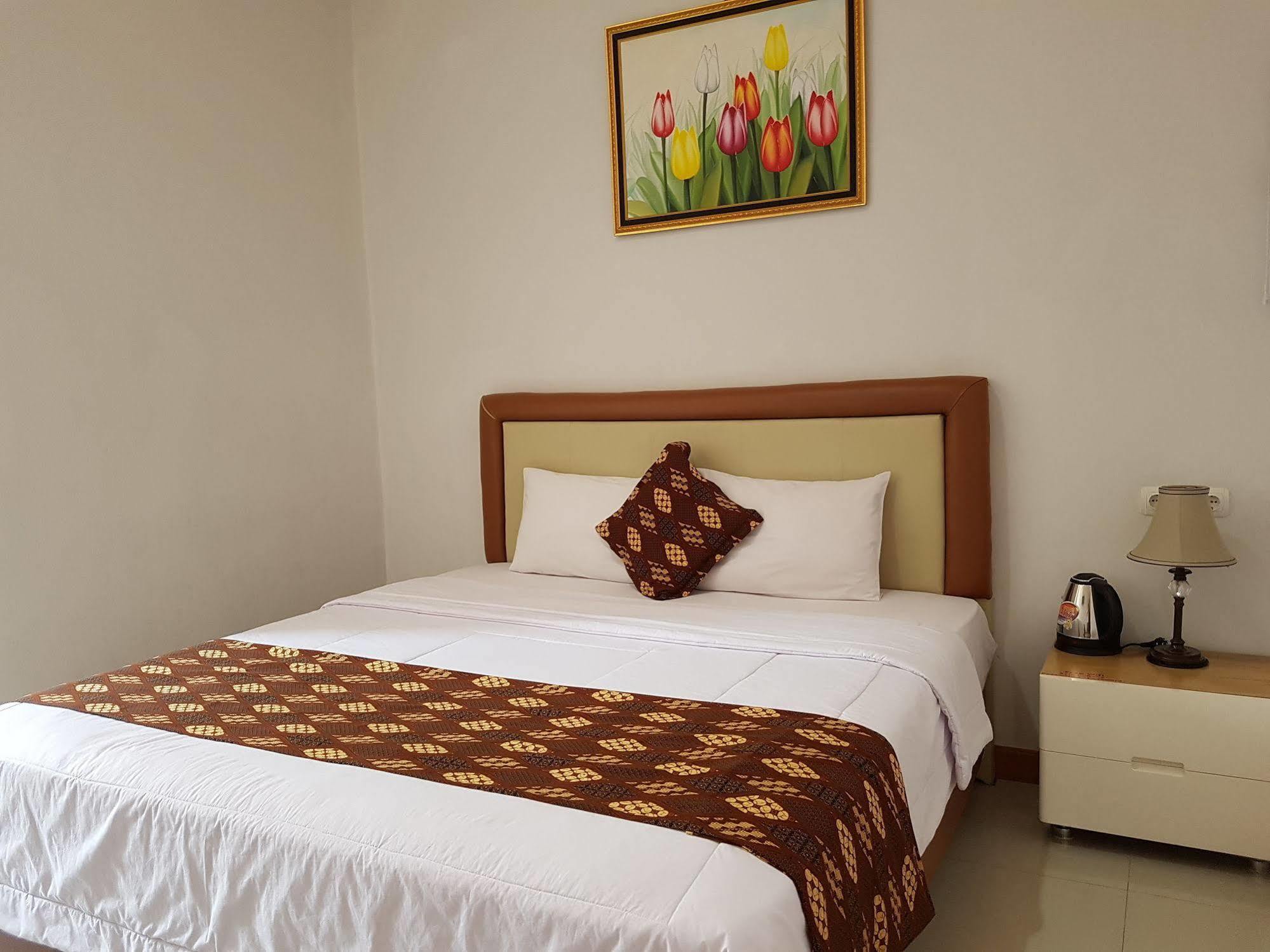 Rene Hotel Джокякарта Екстериор снимка